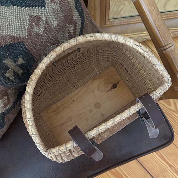 Nantucket Bike Basket Co. bike basket with leather straps - Picture 4 of 6